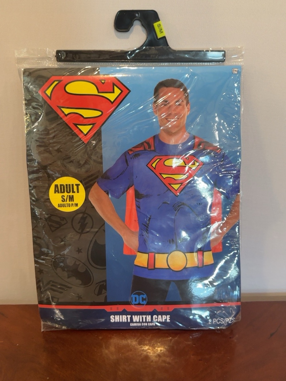 DC Men's Blue & Red Superman Shirt with Cape NEW/ UNOPENED